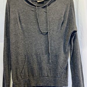 Free Kisses, Lightweight Gray Hoodie With “New York” On Back, Size Medium